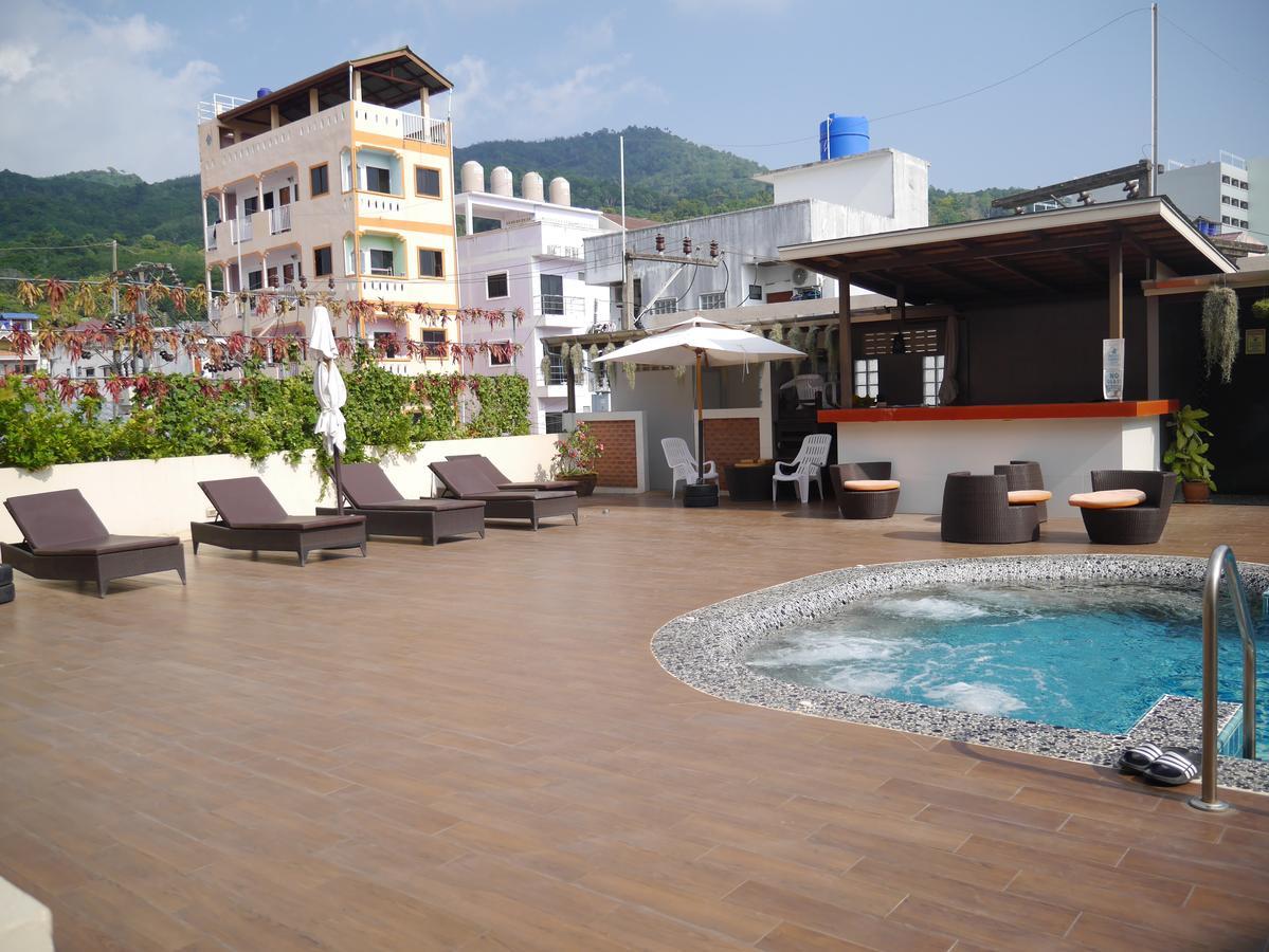 Hotell Baan Petcharat Patong