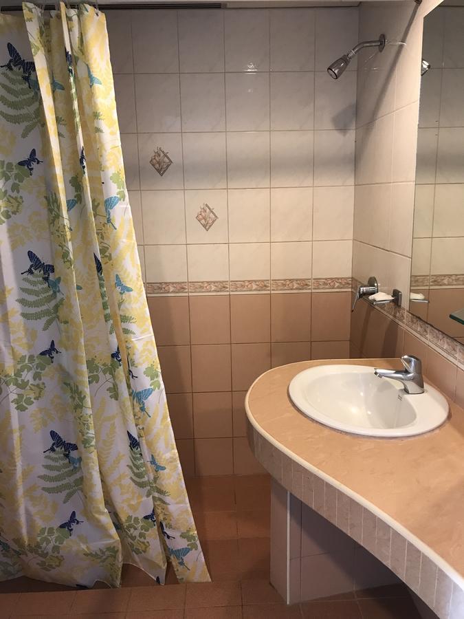 Hotell Baan Petcharat 3*