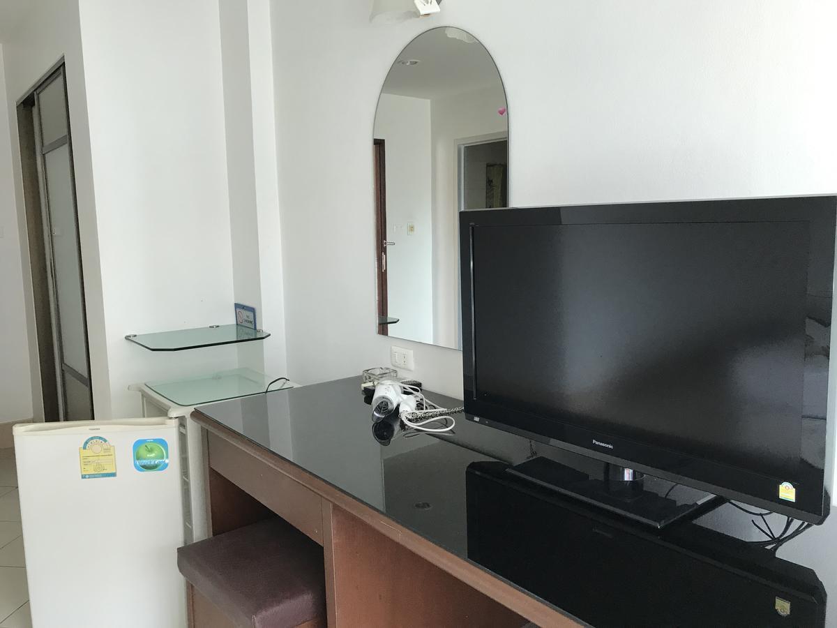 Hotell Baan Petcharat 3*