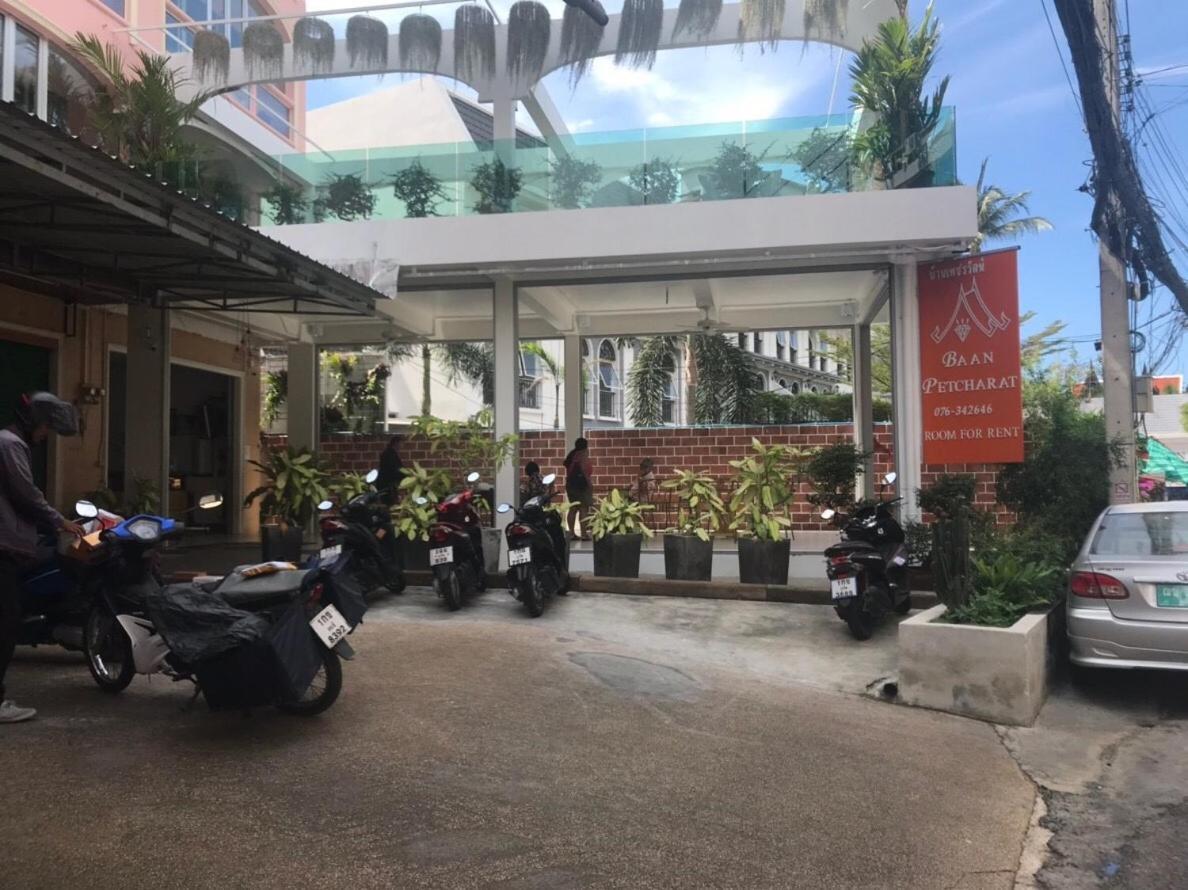 Baan Petcharat Hotell Patong